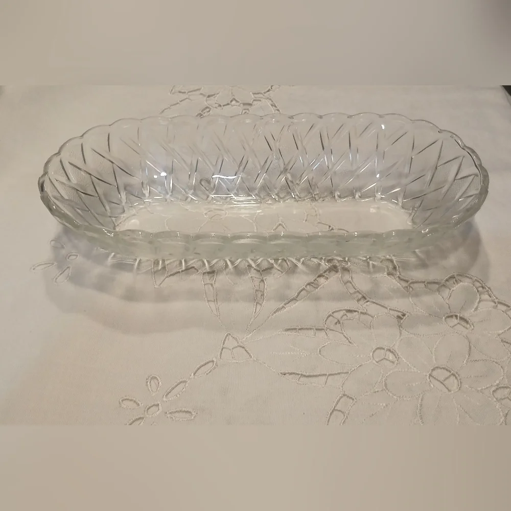 Indiana Glass Clear Oval Serving Dish